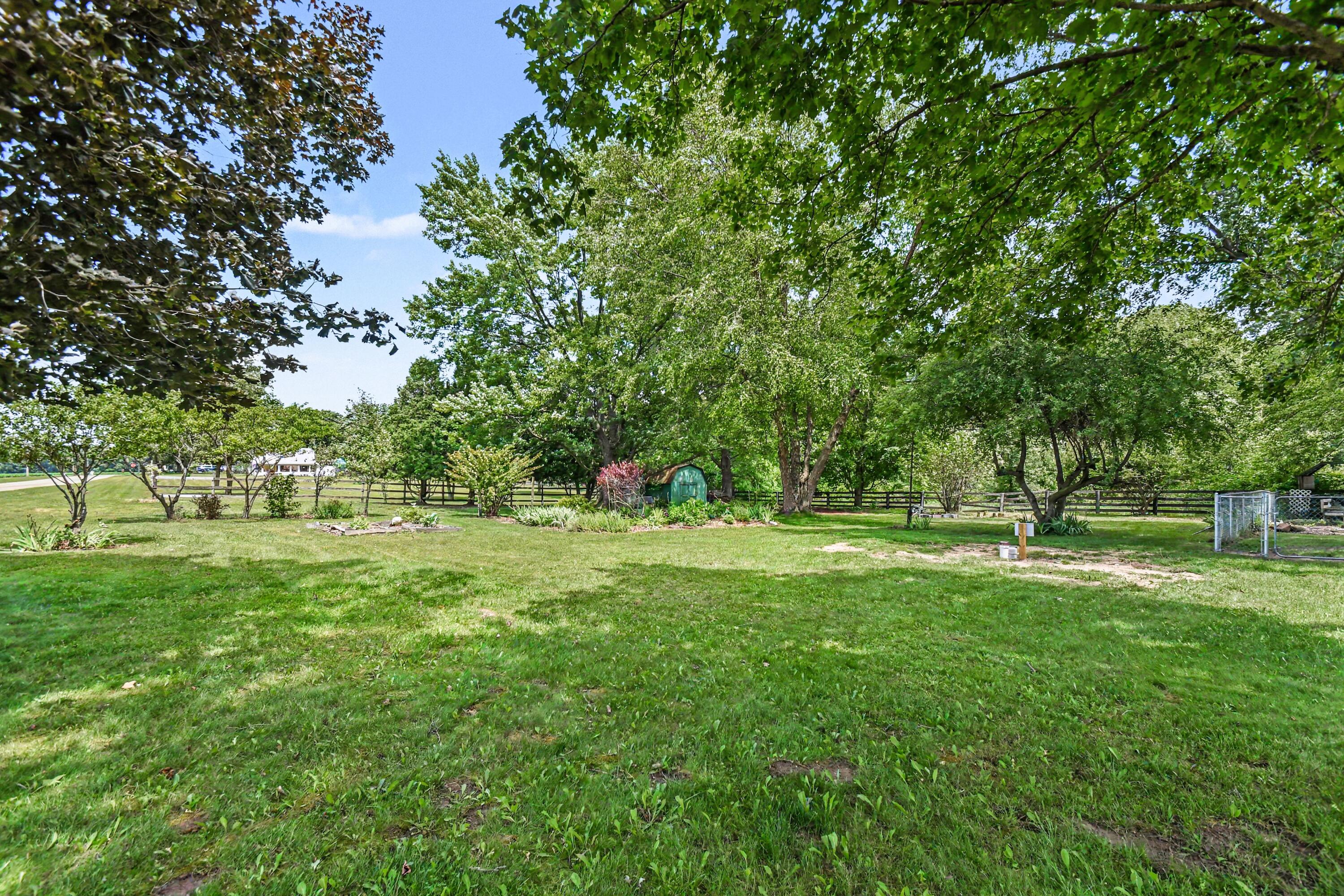 3421 Wyant Road Niles, MI 49120 - Photo 24 of 32 Backyard