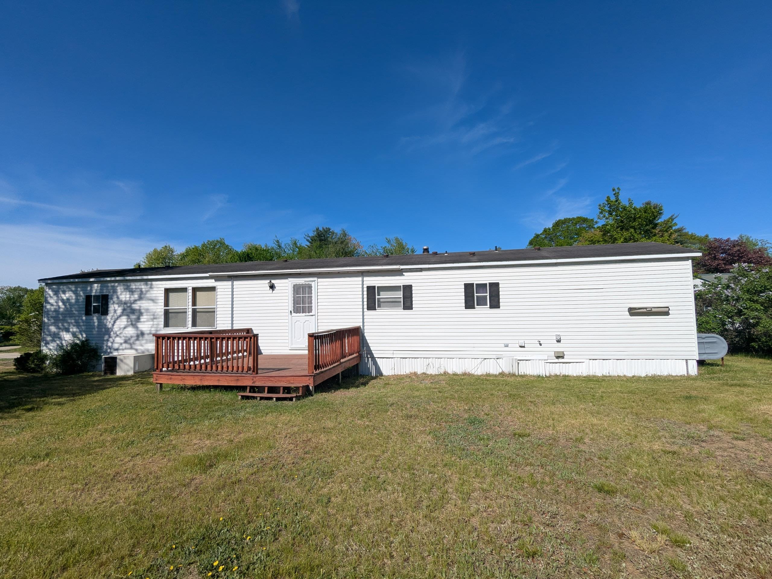 32 Skyline Drive Rochester, NH 03867 - Photo 3 of 16
