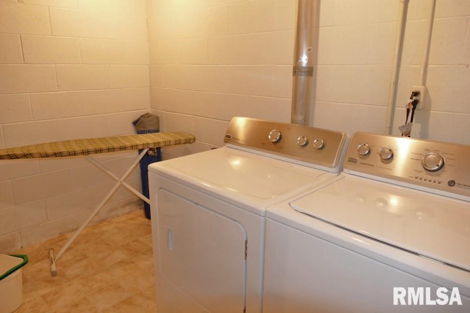 716 West Ridge Road Peoria, IL 61614 - Photo 30 of 33 Gallery Image 30