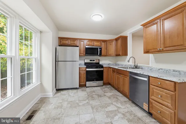 $3,000 | 4742 Gainsborough Drive, Fairfax, VA 22032