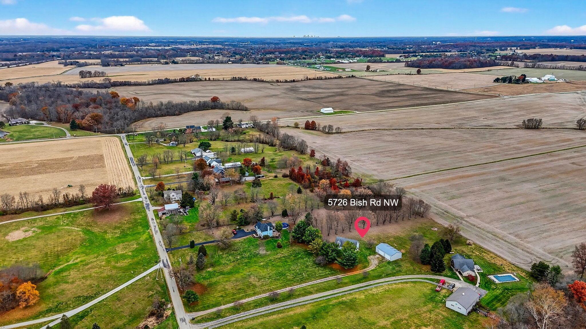 5726 Bish Road Northwest Carroll, OH 43112 - Photo 4 of 26 5726 Bish Rd NW 9