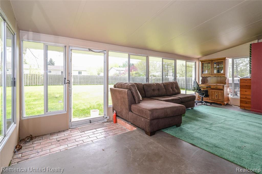 9500 Denton Hill Road Fenton, MI 48430 - Photo 22 of 29 Gallery Image 22