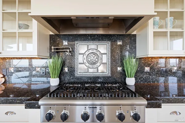 $2,100,000 | 27 Maui Lane, Dillon Beach, CA 94929