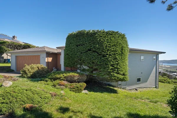 $2,100,000 | 27 Maui Lane, Dillon Beach, CA 94929