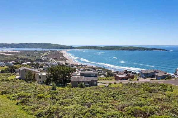$2,100,000 | 27 Maui Lane, Dillon Beach, CA 94929