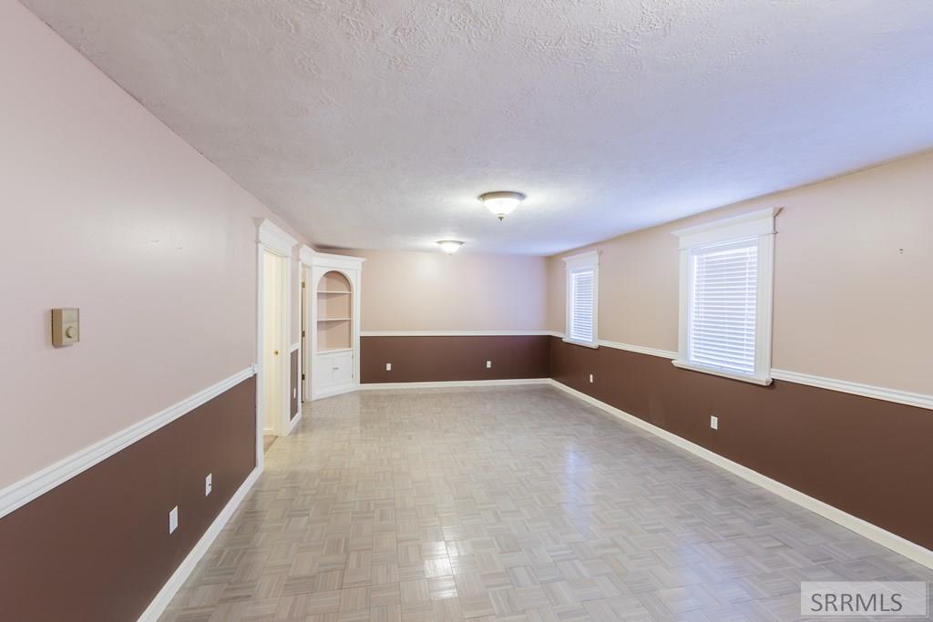 225 Nez Perce Avenue Rexburg, ID 83440 - Photo 29 of 52 Family Room