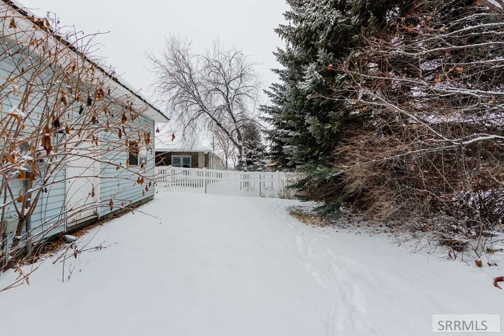 225 Nez Perce Avenue Rexburg, ID 83440 - Photo 52 of 52 Backyard