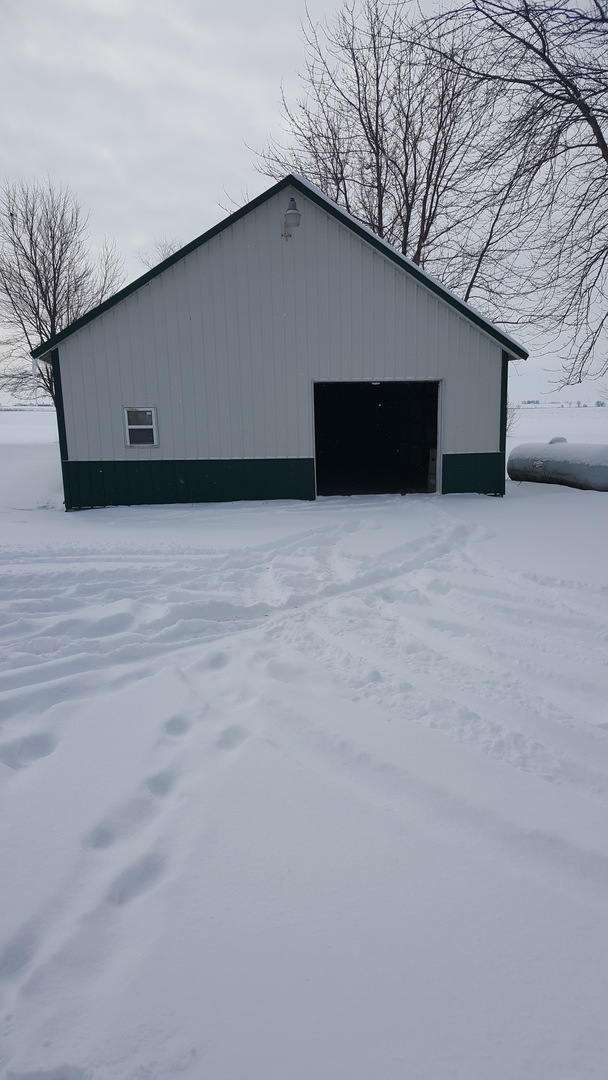 2256 North 14th Road Streator, IL 61364 - Photo 10 of 18 a view of outdoor space