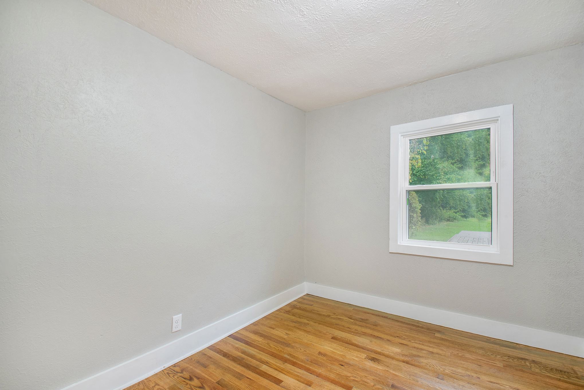 55684 Filbert Road Mishawaka, IN 46545 - Photo 15 of 27
