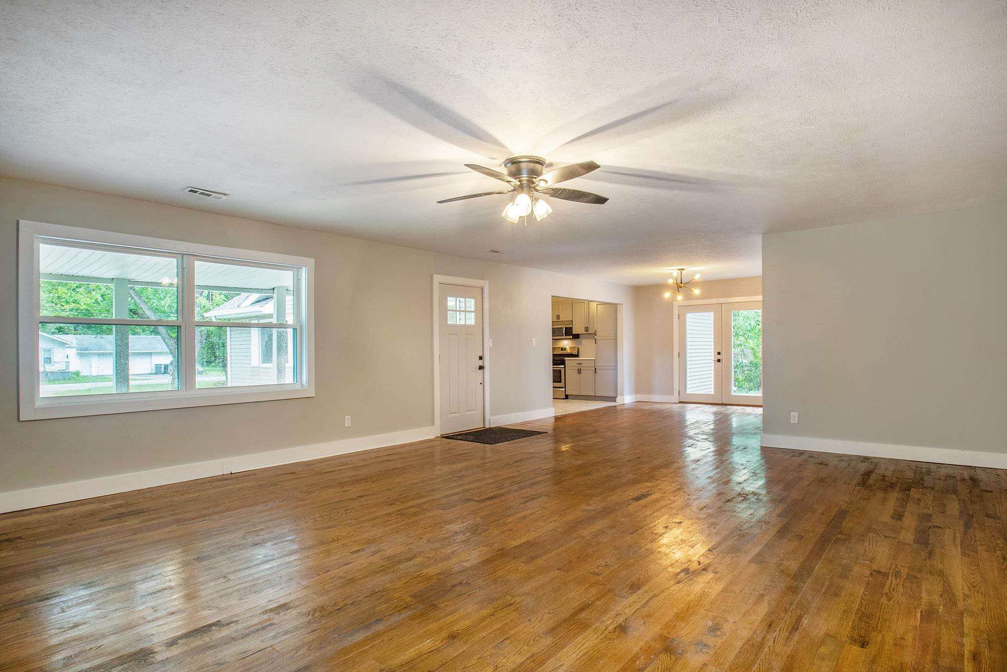 55684 Filbert Road Mishawaka, IN 46545 - Photo 6 of 27