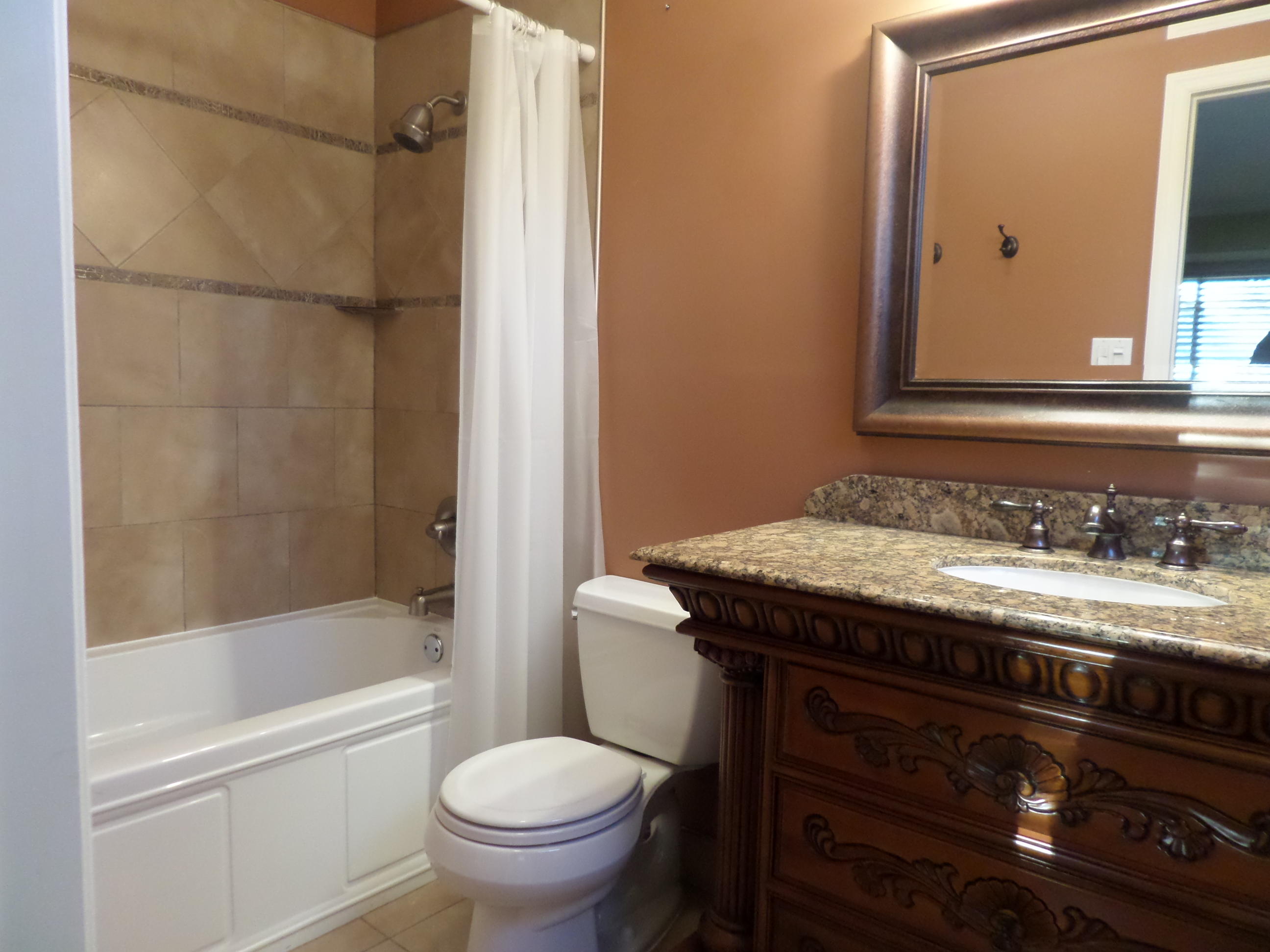 104 Clark Lane Oak Ridge, TN 37830 - Photo 16 of 39 Master Bathroom (2)