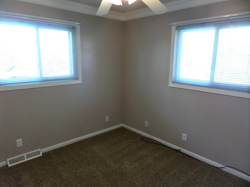 104 Clark Lane Oak Ridge, TN 37830 - Photo 17 of 39 Bedroom 2