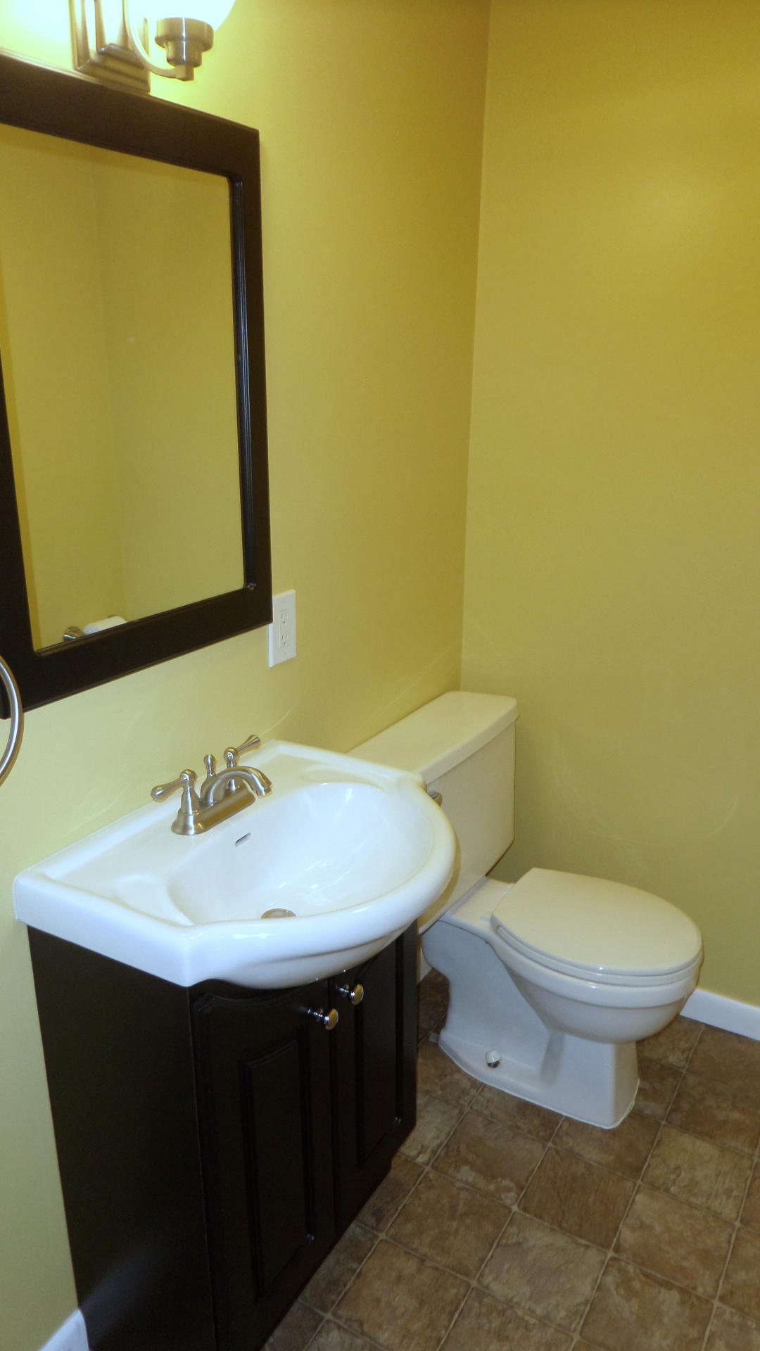 104 Clark Lane Oak Ridge, TN 37830 - Photo 25 of 39 Basement halfbath