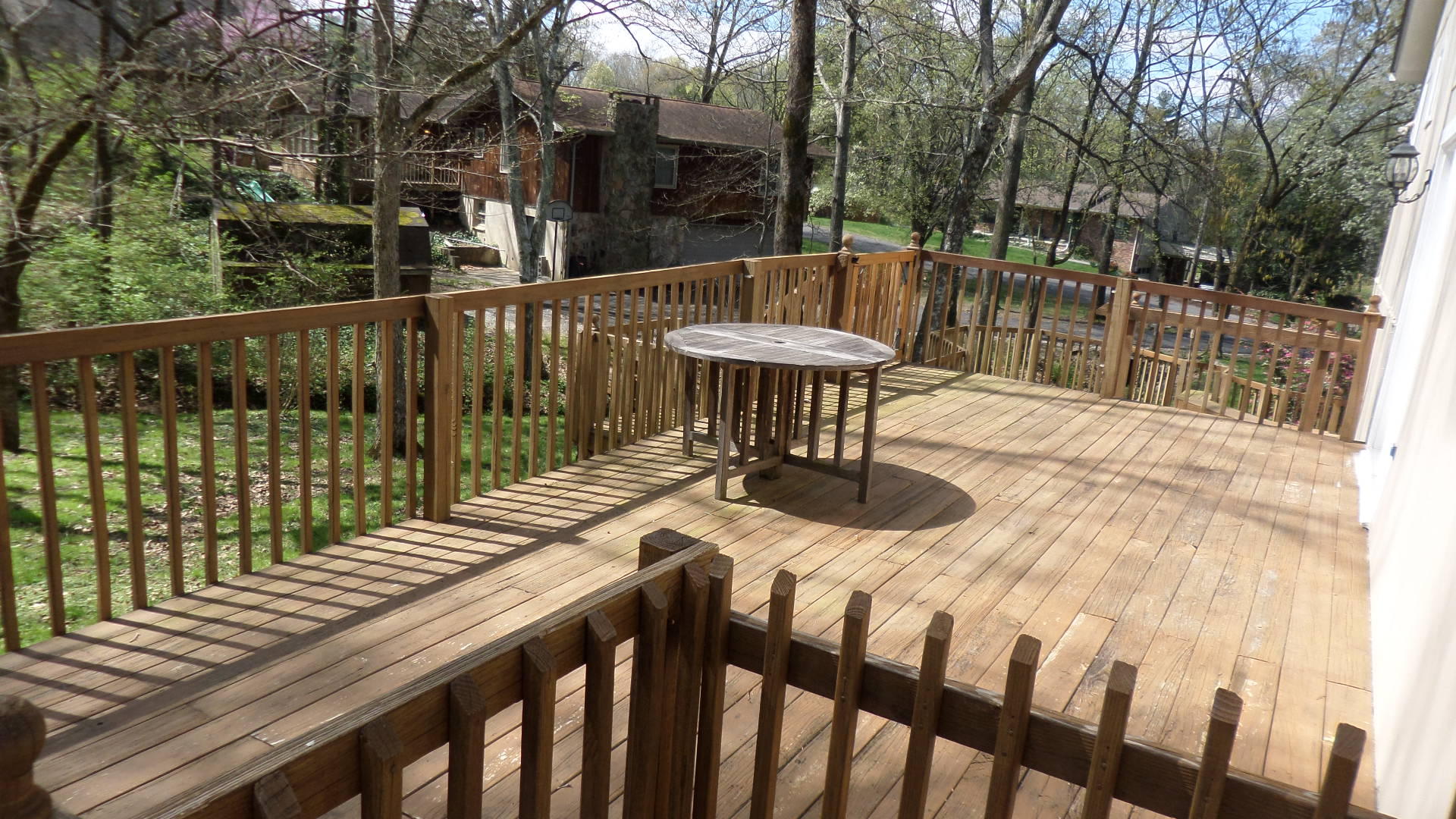 104 Clark Lane Oak Ridge, TN 37830 - Photo 29 of 39 Deck