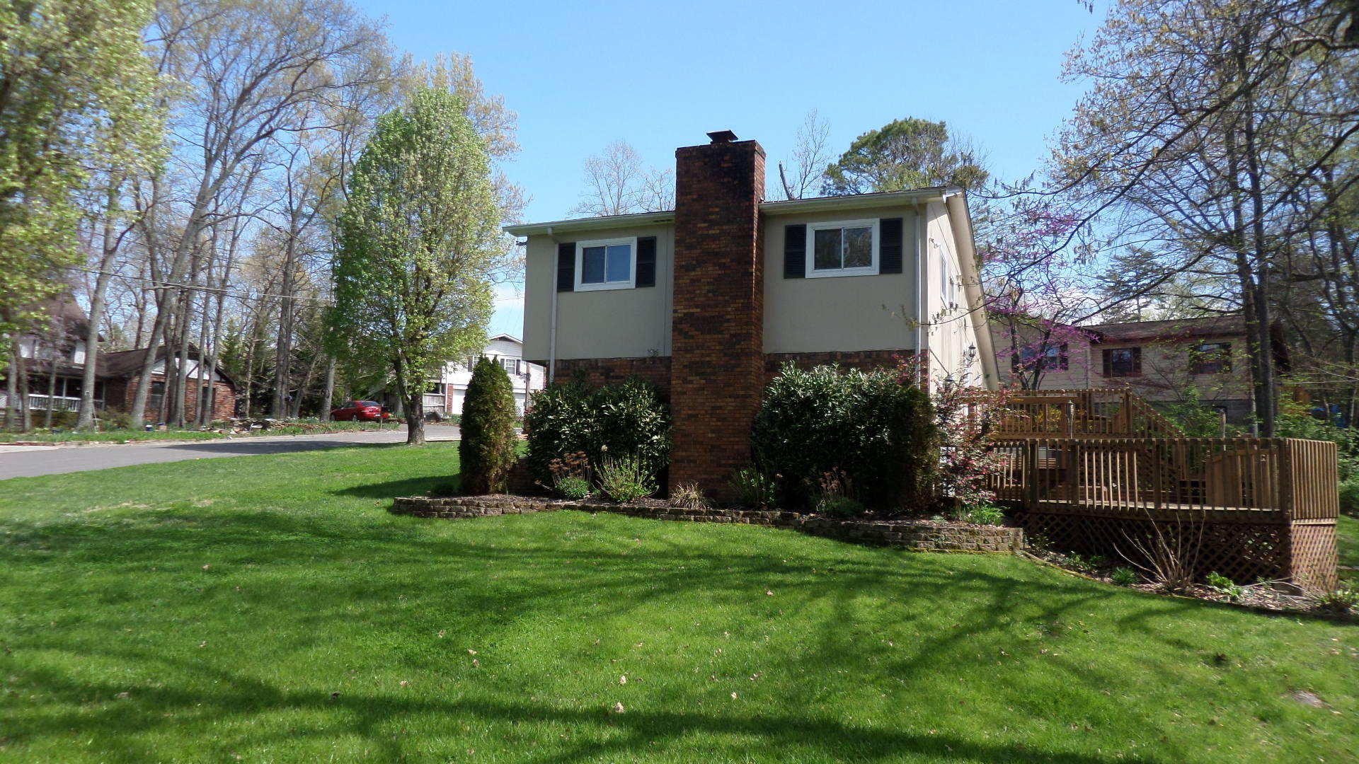 104 Clark Lane Oak Ridge, TN 37830 - Photo 37 of 39 Front and side yard