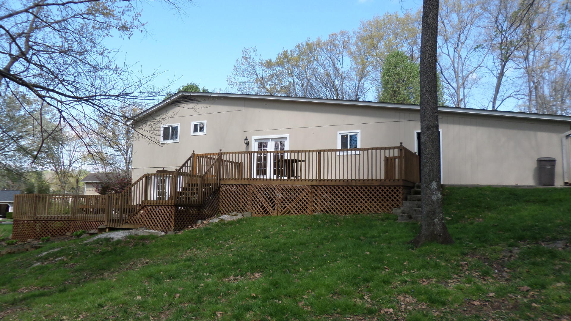 104 Clark Lane Oak Ridge, TN 37830 - Photo 39 of 39 Back of house