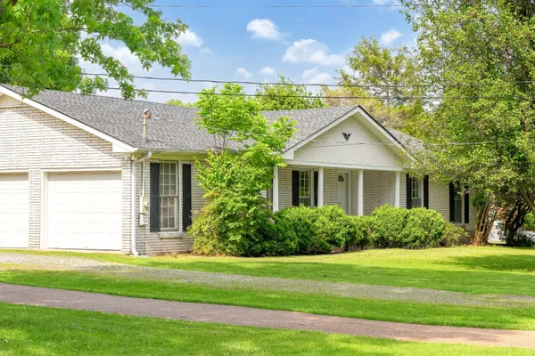 $1,920 | 1177 Peninsula Drive, Gallatin, TN 37066