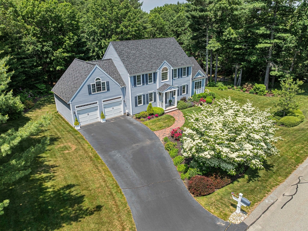 136 Wolf Pond Road Kingston, MA 02364 - Photo 4 of 42 Gallery Image 4