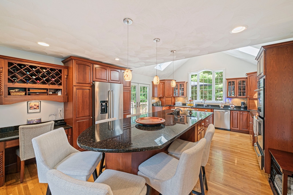 136 Wolf Pond Road Kingston, MA 02364 - Photo 5 of 42 Gallery Image 5