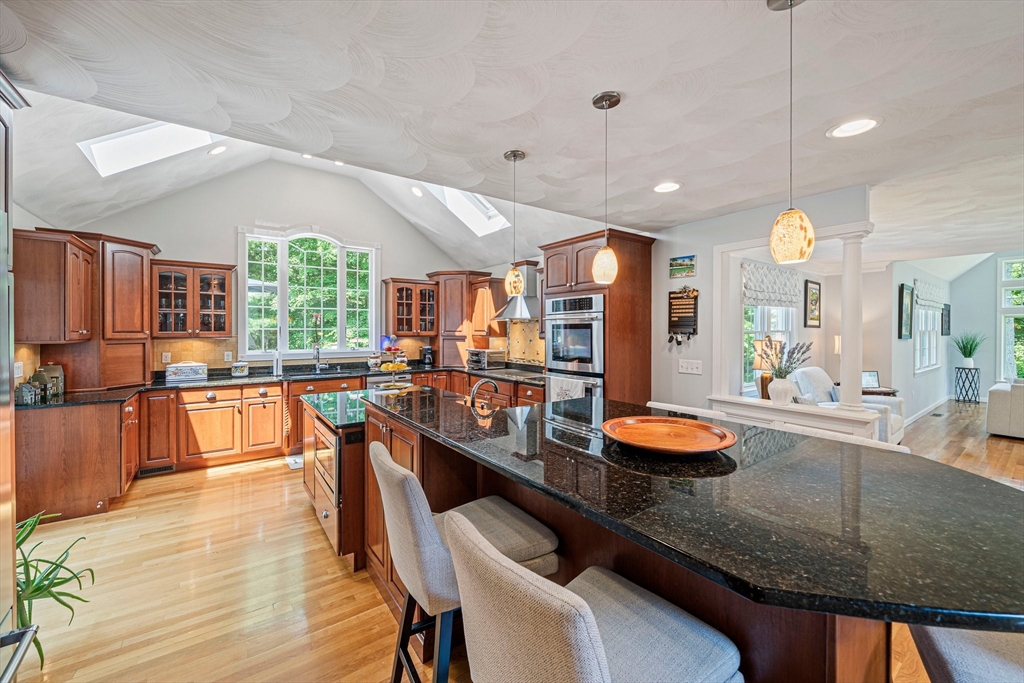 136 Wolf Pond Road Kingston, MA 02364 - Photo 6 of 42 Gallery Image 6