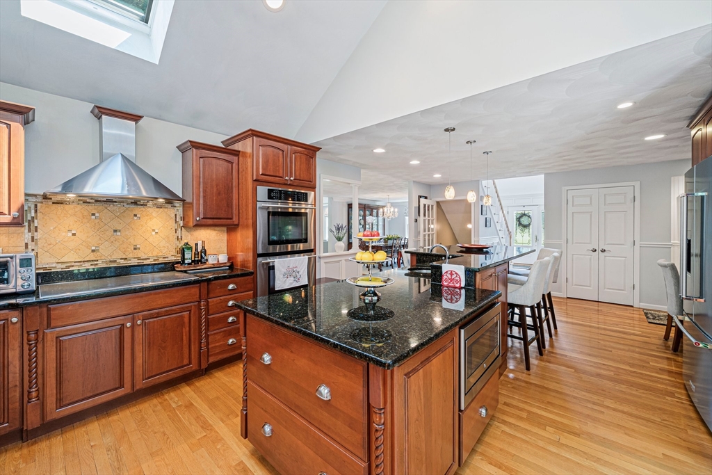 136 Wolf Pond Road Kingston, MA 02364 - Photo 8 of 42 Gallery Image 8