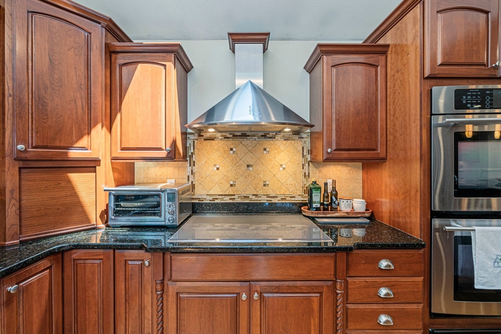 136 Wolf Pond Road Kingston, MA 02364 - Photo 9 of 42 Gallery Image 9
