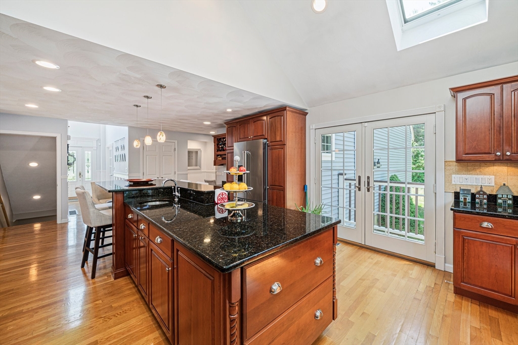 136 Wolf Pond Road Kingston, MA 02364 - Photo 10 of 42 Gallery Image 10