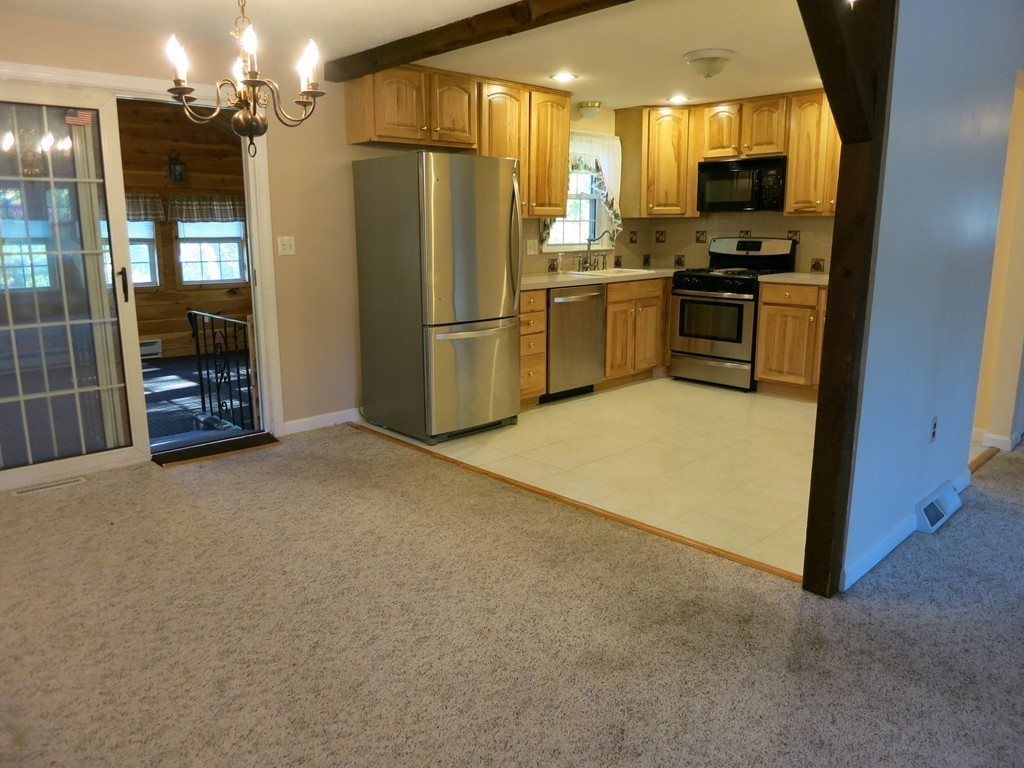 253 Salem Road Billerica, MA 01821 - Photo 6 of 18