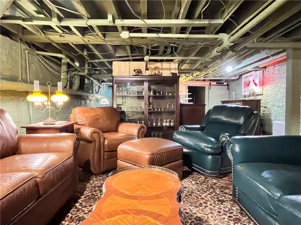 $2,750 | 42 Lake Street, Le Roy, NY 14482