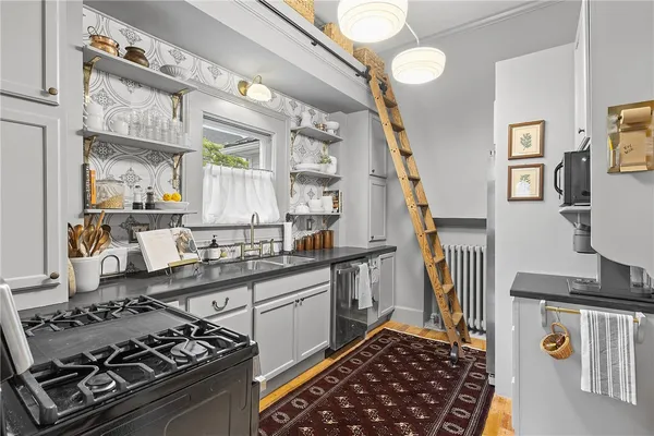 $2,750 | 42 Lake Street, Le Roy, NY 14482