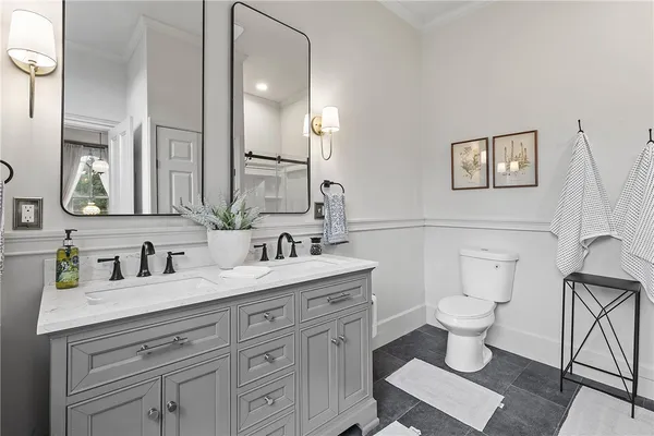 $2,750 | 42 Lake Street, Le Roy, NY 14482