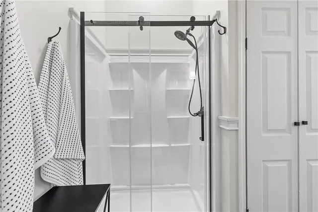 $2,750 | 42 Lake Street, Le Roy, NY 14482