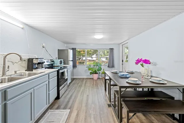 $1,900 | 6380 Richard Drive, Weeki Wachee, FL 34607