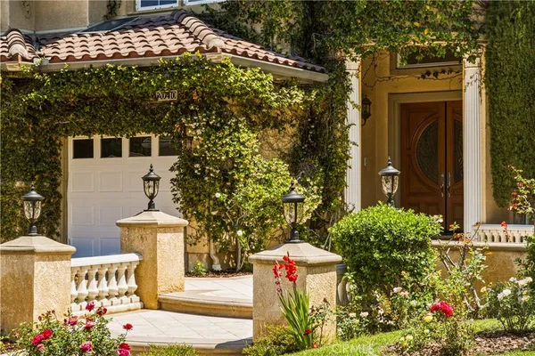 $1,799,000 | 20210 Vía Cellini, Porter Ranch, CA 91326