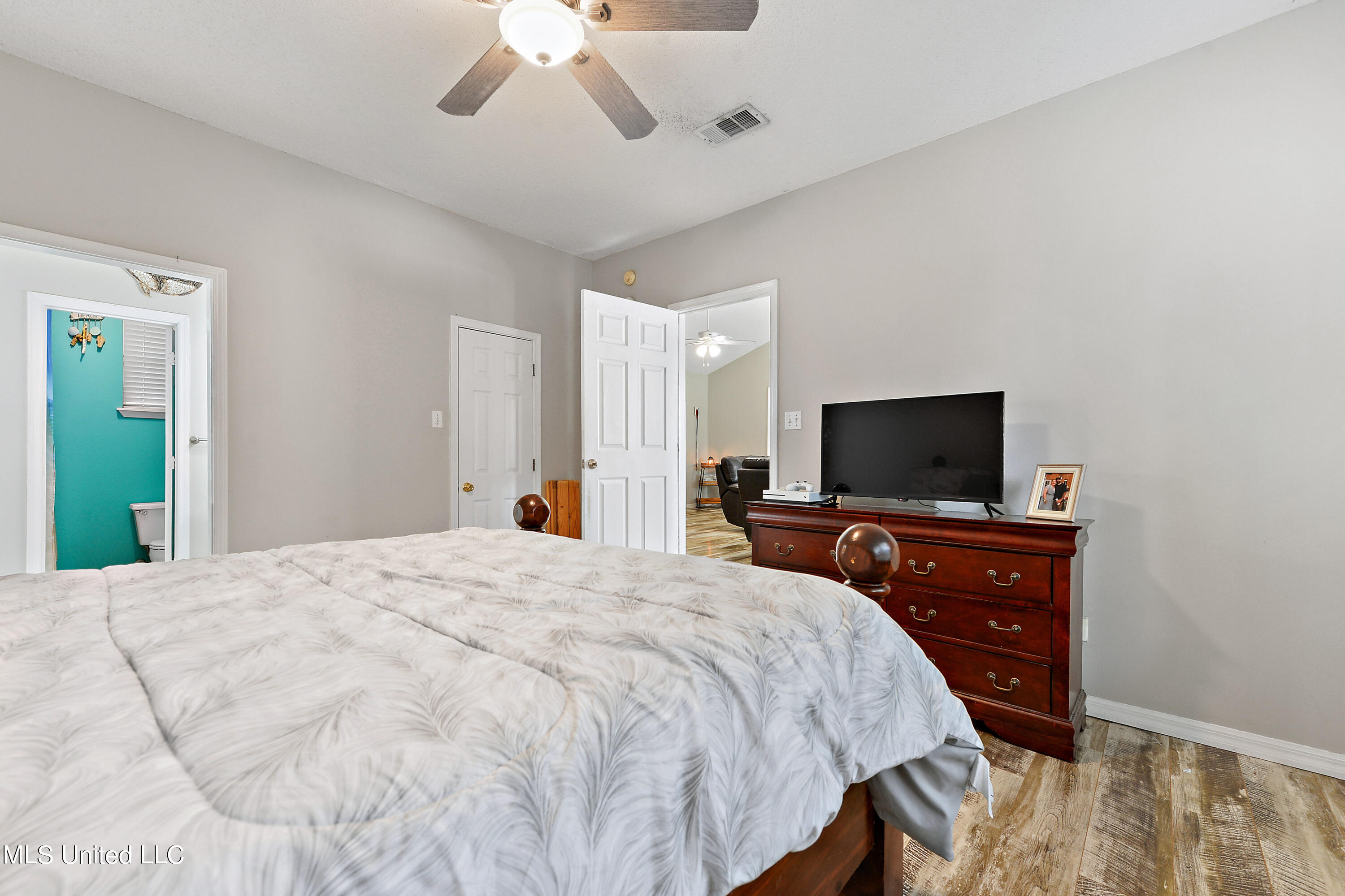7832 Hilo Place Diamondhead, MS 39525 - Photo 13 of 24 013