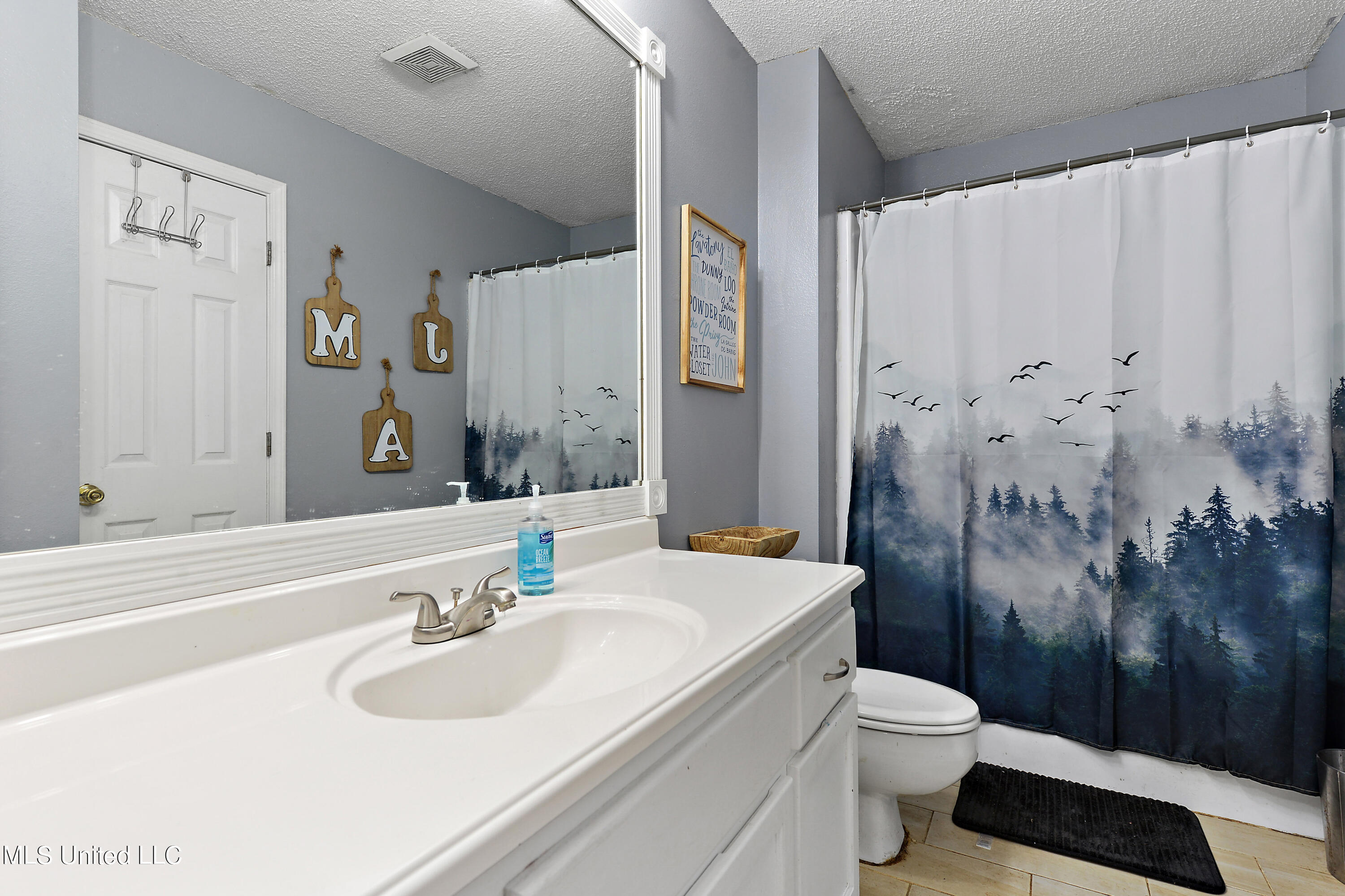 7832 Hilo Place Diamondhead, MS 39525 - Photo 18 of 24 020