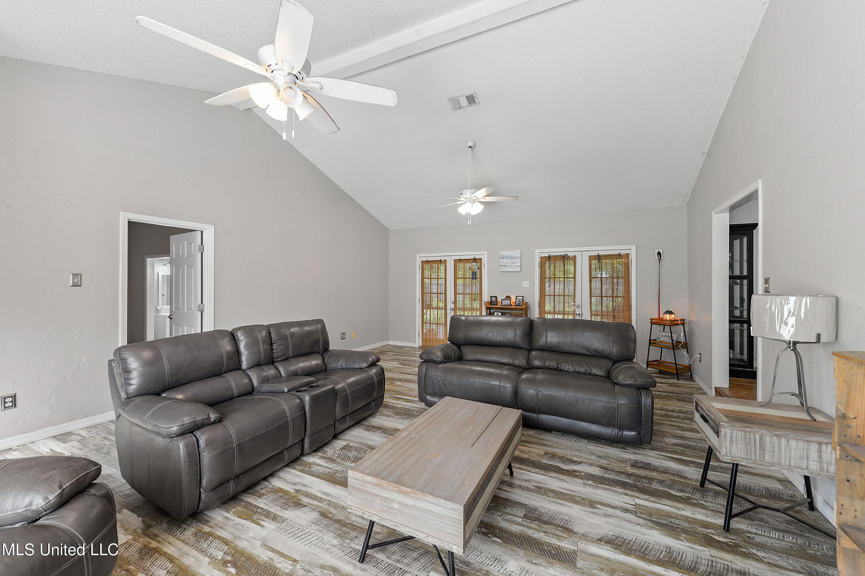 7832 Hilo Place Diamondhead, MS 39525 - Photo 7 of 24 005