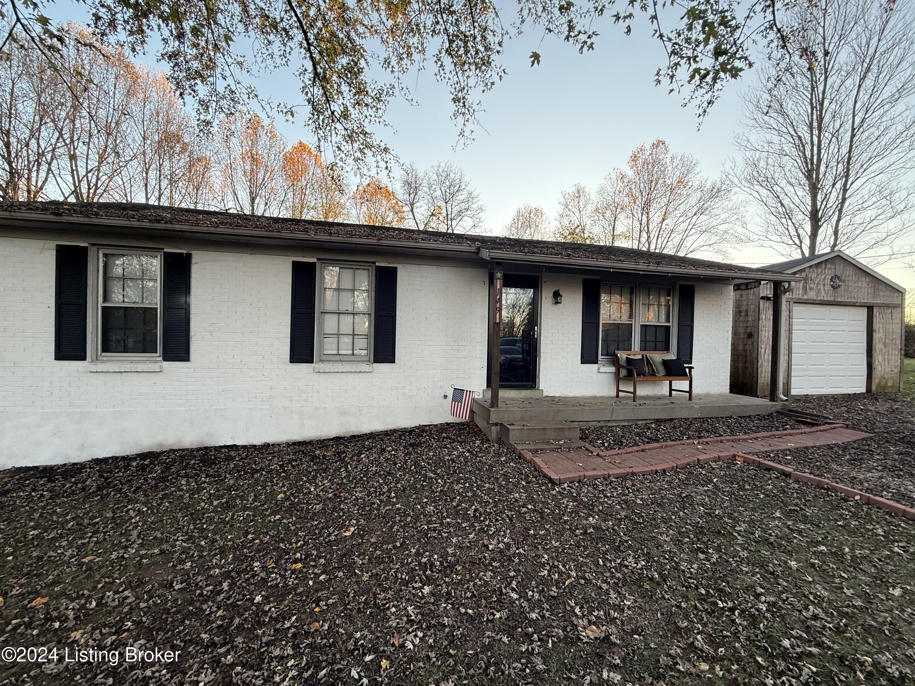149 Greenbriar Road Milton, KY 40045 - Photo 3 of 25 IMG_0048