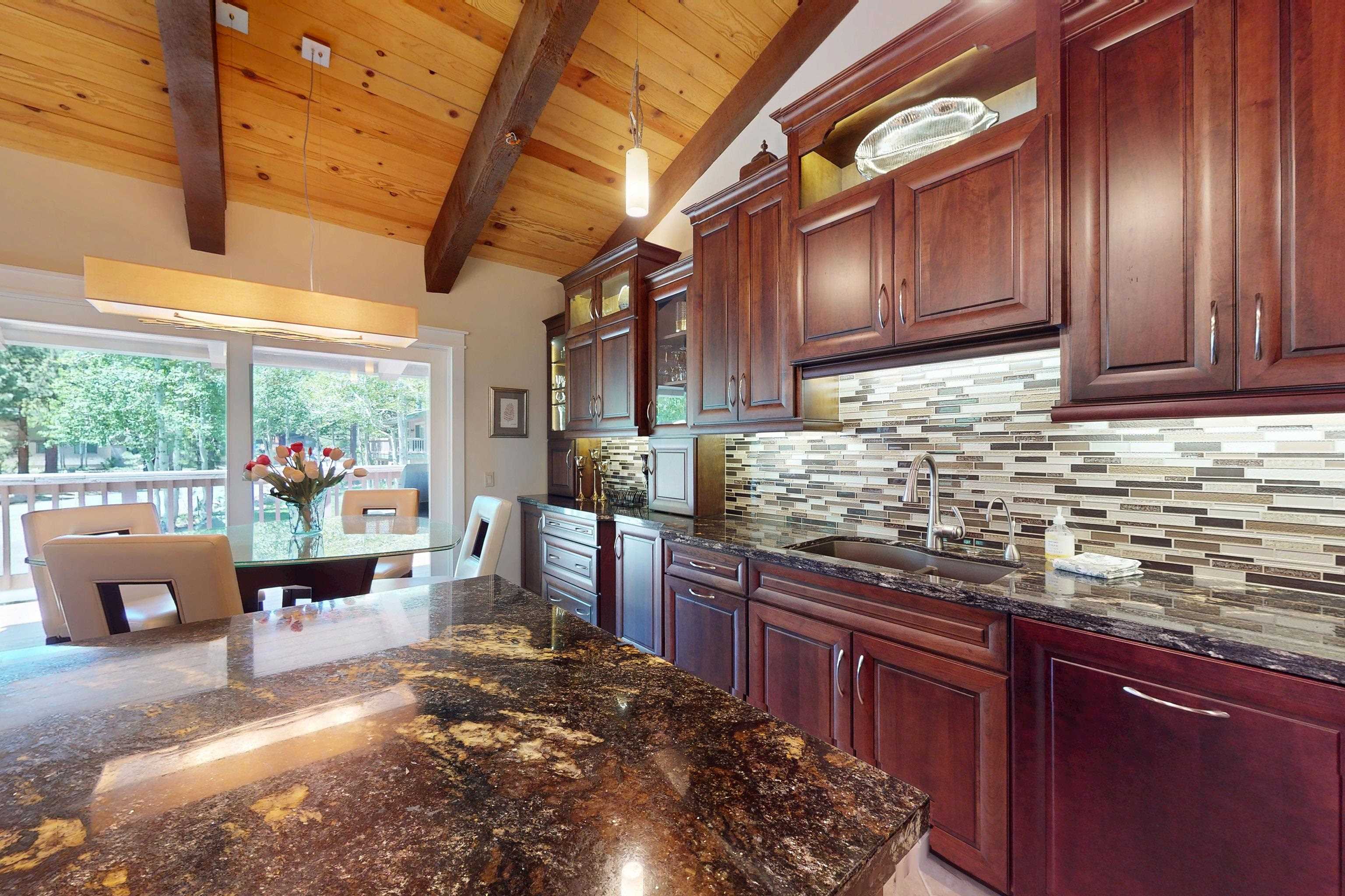 3170 Chateau Road, Unit 58 Mammoth Lakes, CA 93546 - Photo 4 of 40