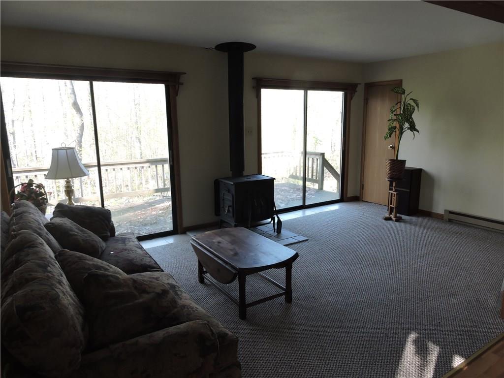 426 Zermatt Road Boswell, PA 15531 - Photo 4 of 12 Gallery Image 4