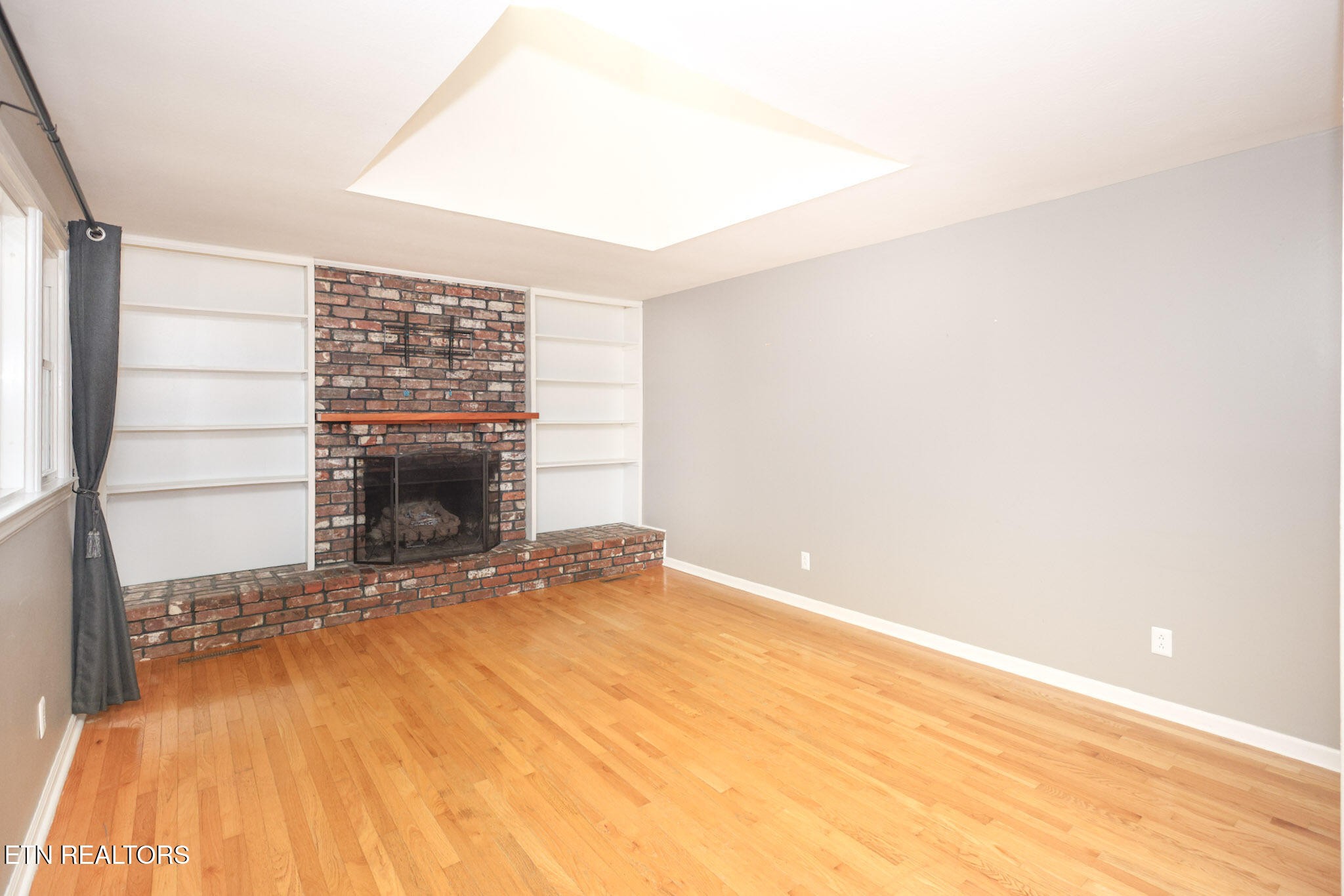 112 New Crest Lane Oak Ridge, TN 37830 - Photo 7 of 38 Gallery Image 7