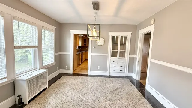 a view of livingroom with furniture