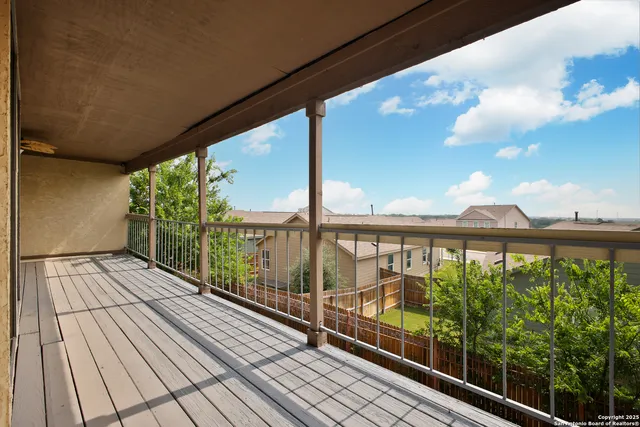 $89,900 | 6100 Woodlake Parkway, Unit 706, San Antonio, TX 78244