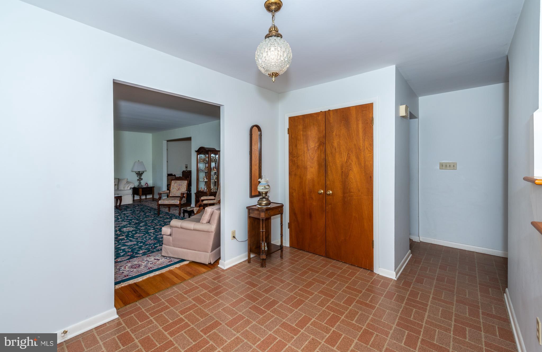 1935 Trolley Road York, PA 17408 - Photo 4 of 28 Gallery Image 4