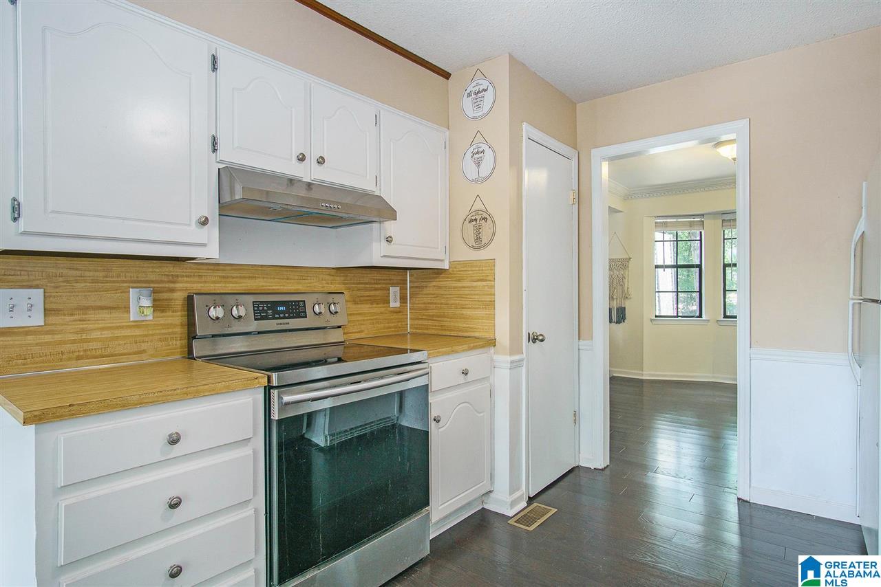 107 Spinnaker Lane Alabaster, AL 35007 - Photo 11 of 37