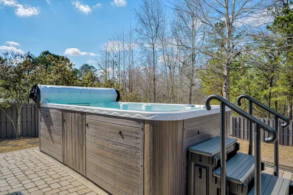 $575,000 | 810 Glencoe Way, Evans, GA 30809