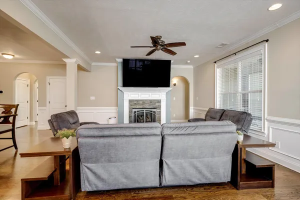 $575,000 | 810 Glencoe Way, Evans, GA 30809
