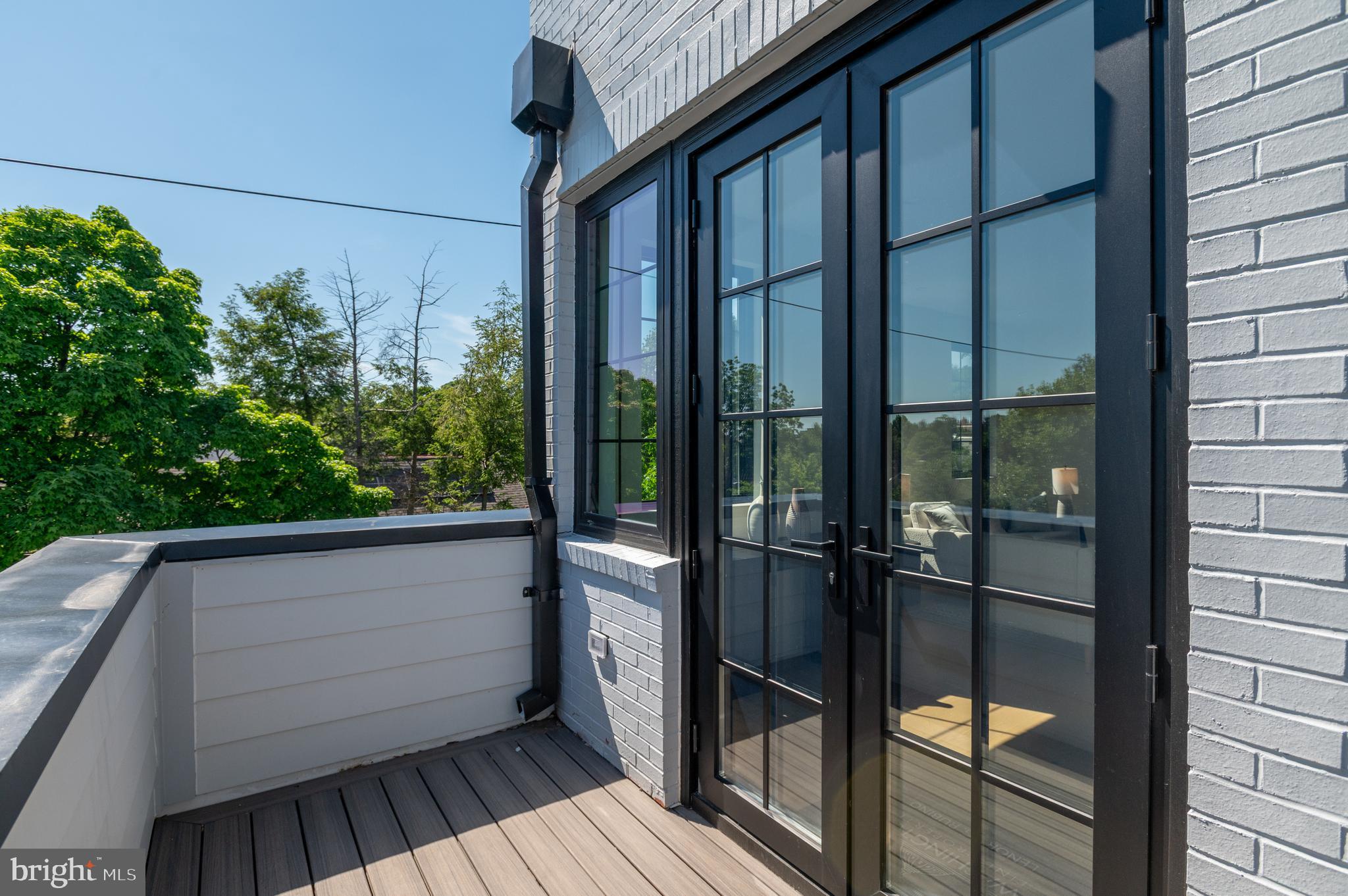 3554 T Street Northwest Washington, DC 20007 - Photo 43 of 57 a view of balcony
