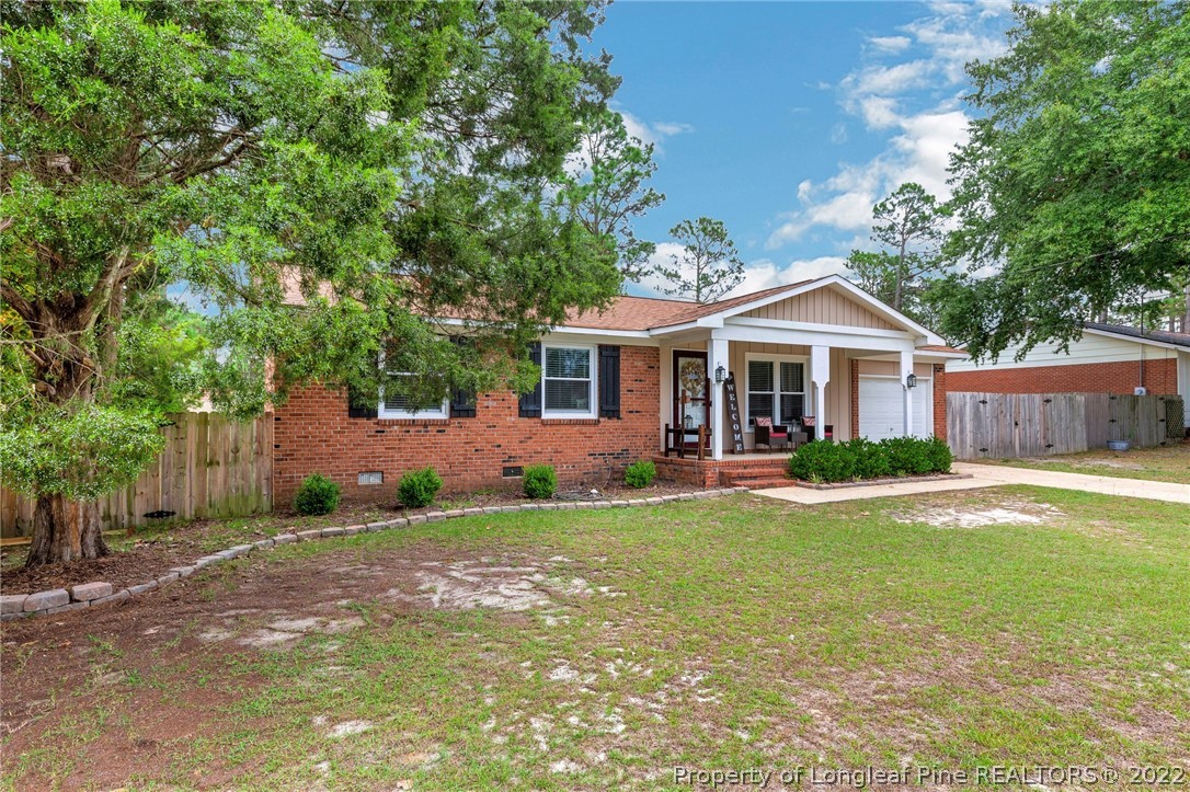 5842 Hunting Ridge Road Hope Mills, NC 28348 - Photo 2 of 29 Gallery Image 2