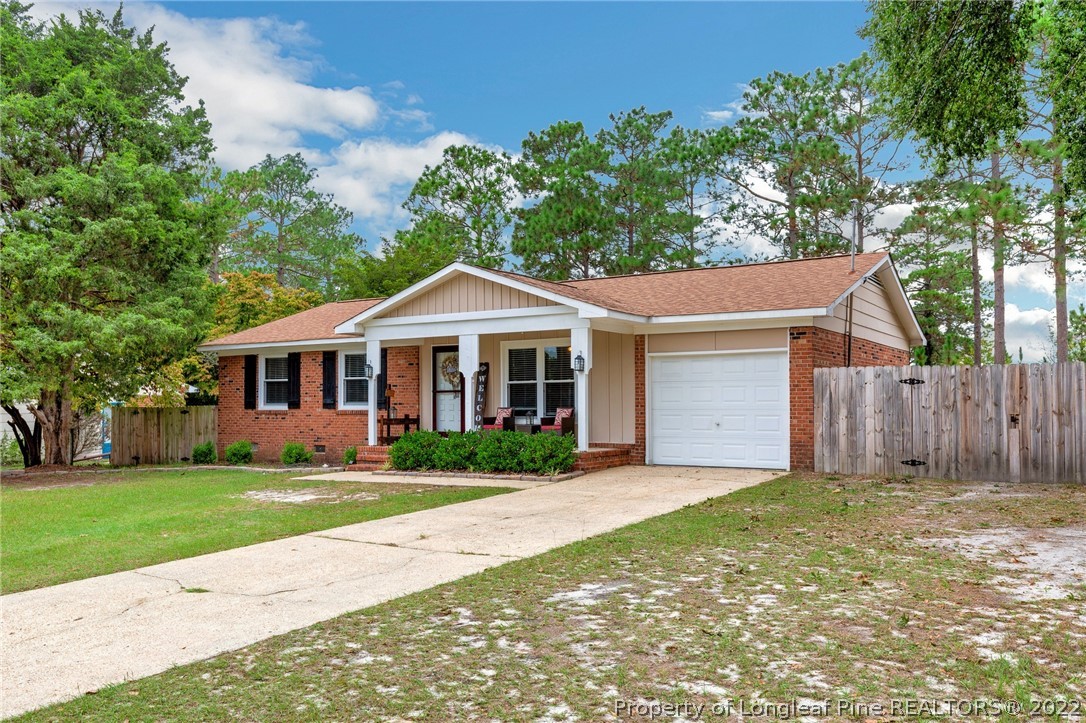 5842 Hunting Ridge Road Hope Mills, NC 28348 - Photo 3 of 29 Gallery Image 3